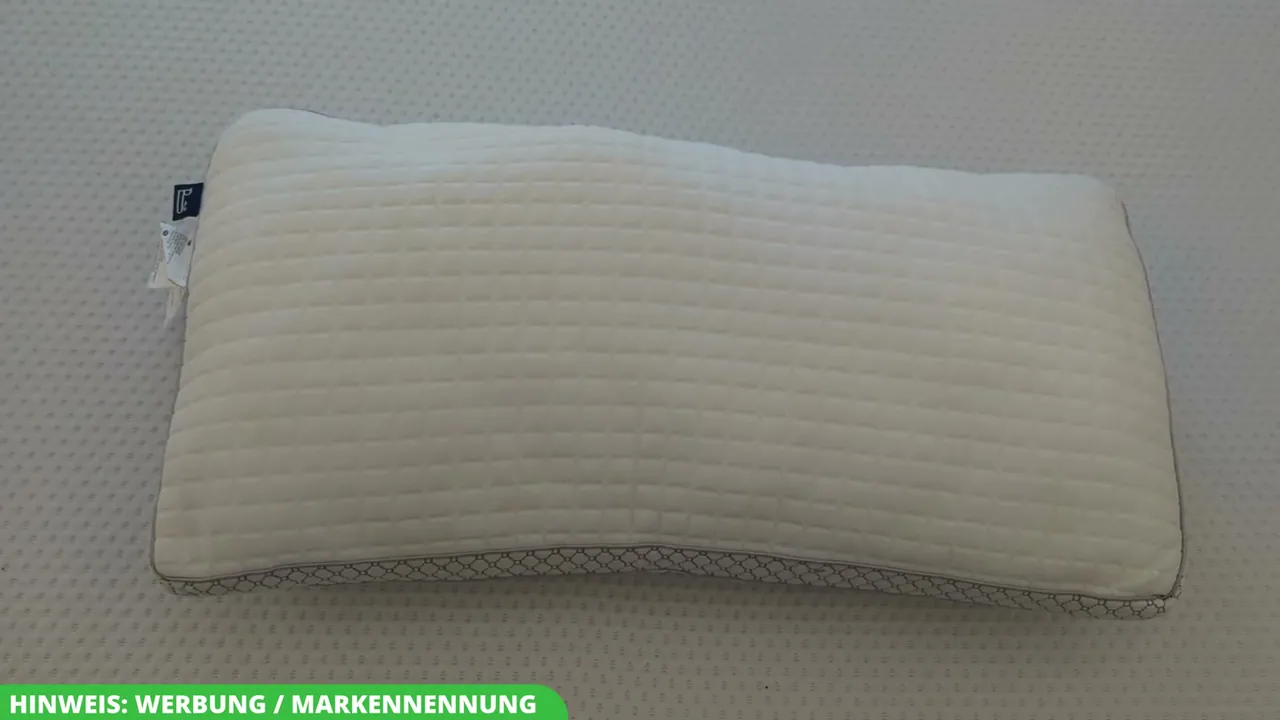 Meiner Meinung nach bietet das Kissen mit seinen Maßen von 40x80 cm eine ideale Liegefläche für einen erholsamen Schlaf.