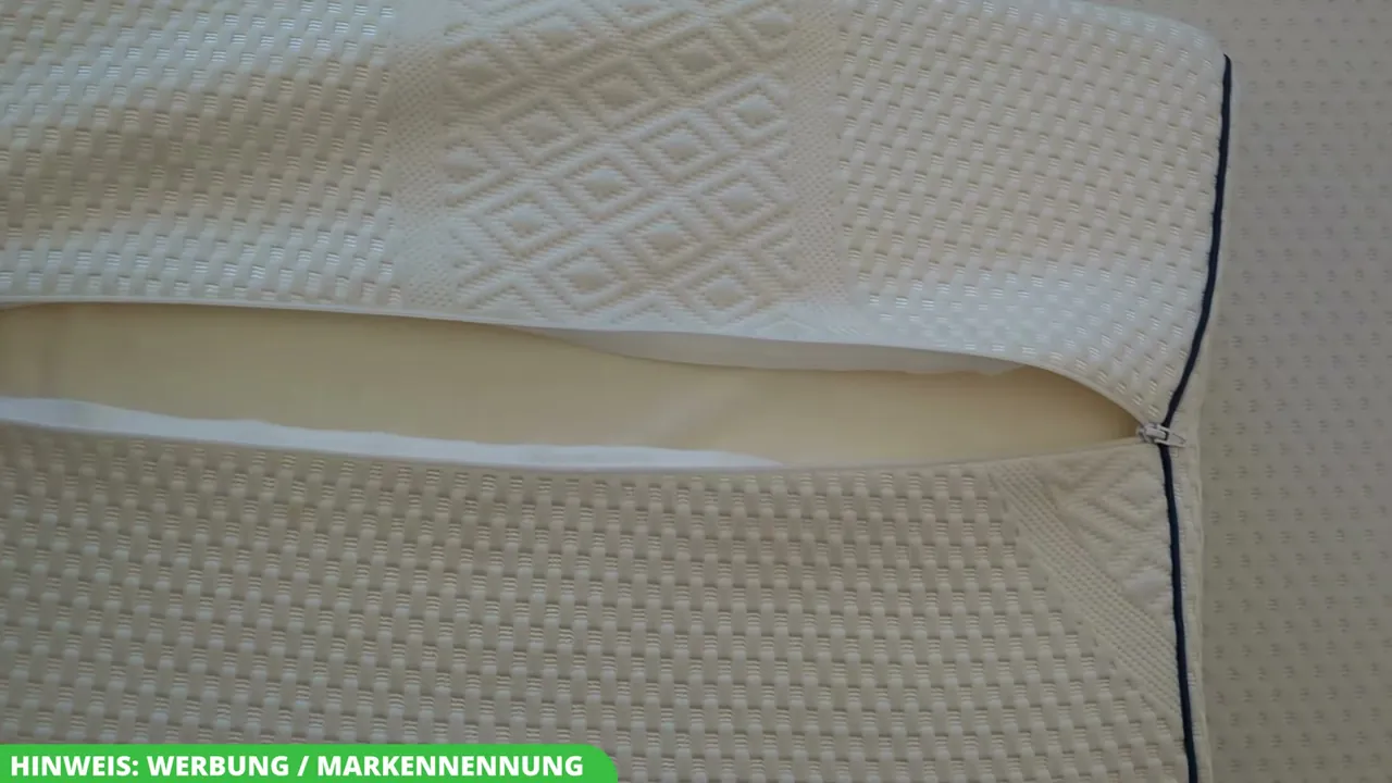 Aus meiner Sicht ist der leicht abnehmbare und waschbare Bezug ein echter Pluspunkt für die Schlafhygiene.